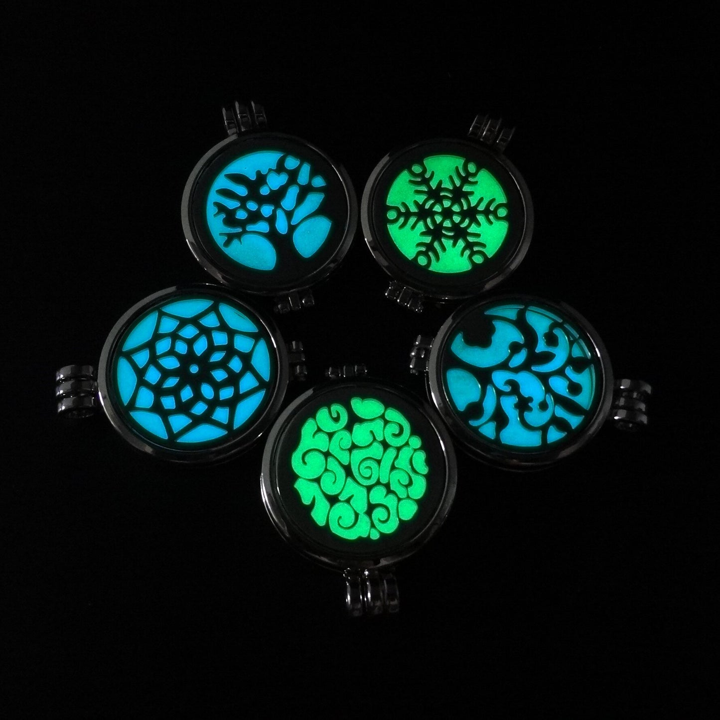 7 pcs Luminous Aromatherapy Pendant Perfume Necklace